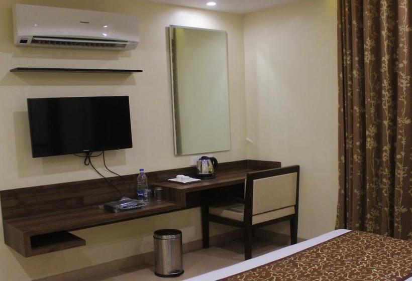 Hotel Sign Regency 13