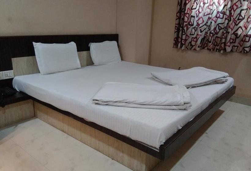 Starihotels Chhoti Gwaltoli Indore 2