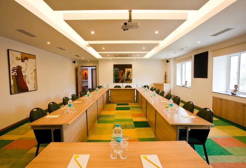Starihotels Chhoti Gwaltoli Indore 4