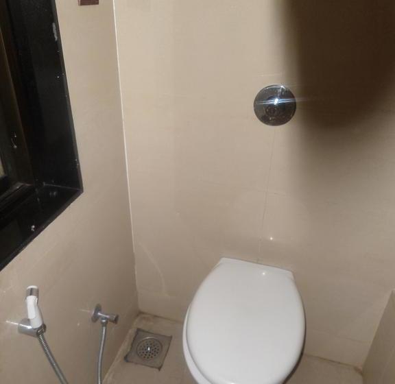 Hotel Panchalee Deluxe 11