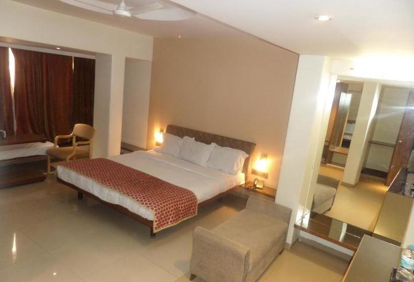 Hotel Panchalee Deluxe 8