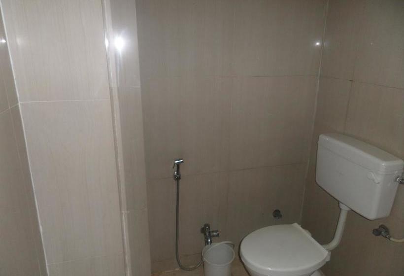 Hotel Mangesh Plaza 20