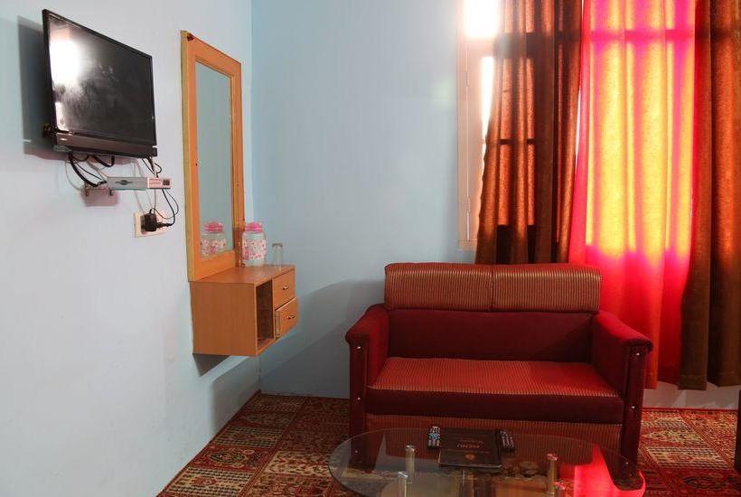 Hostel City Residency By Ackee Tree 13