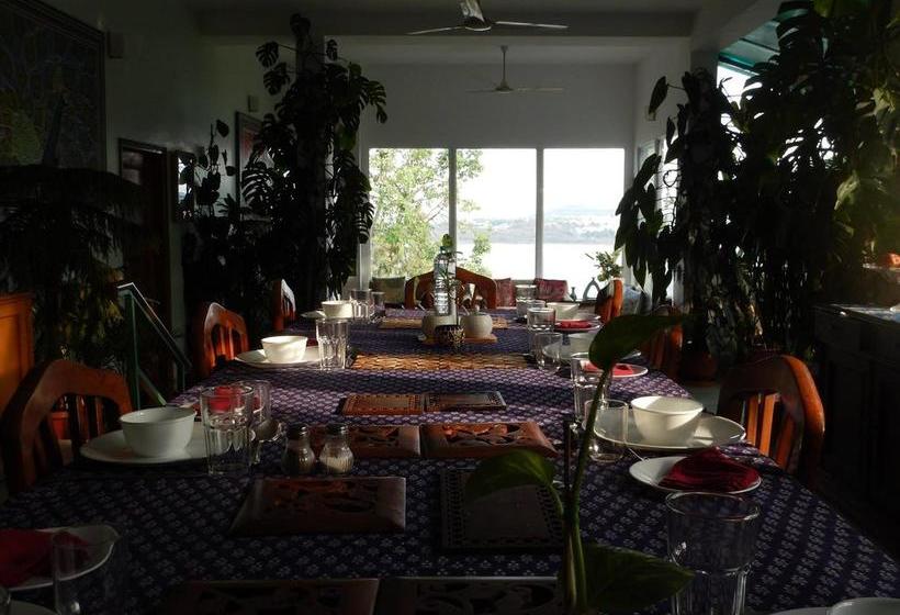 Bed and Breakfast Ivy Suites Madhya Pradesh