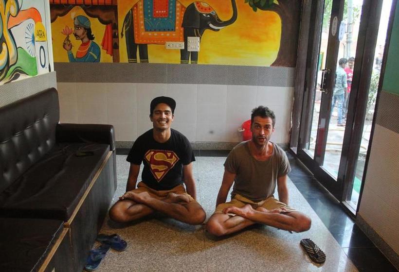 Bedweiser Backpackers Hostel 12