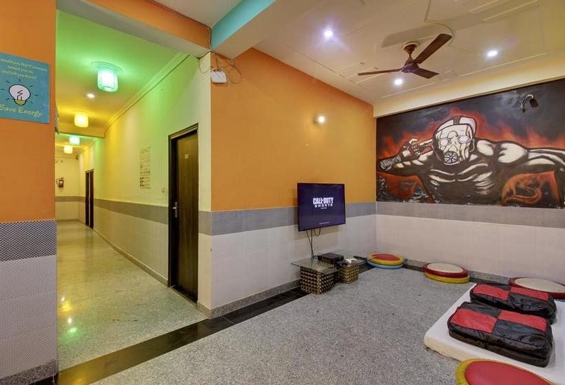 Bedweiser Backpackers Hostel 2