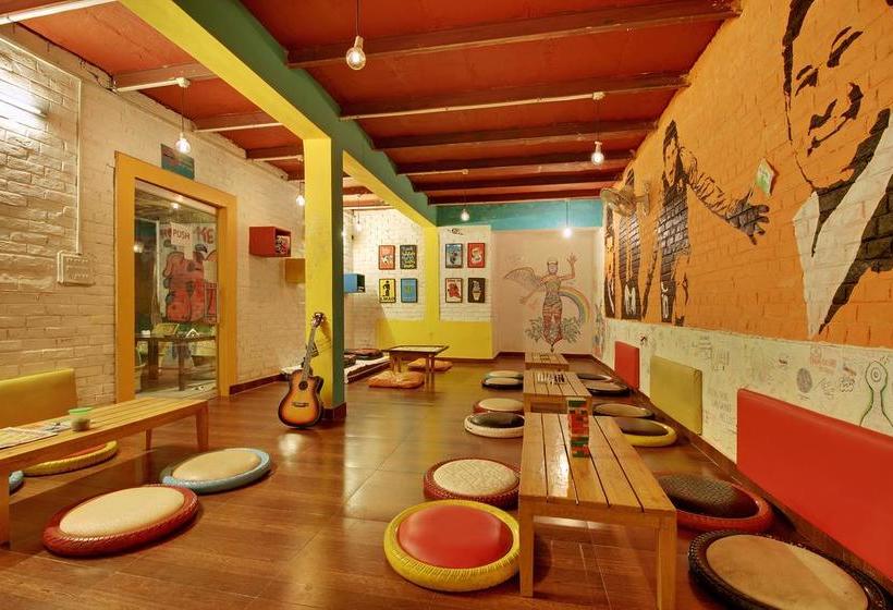 Bedweiser Backpackers Hostel 4