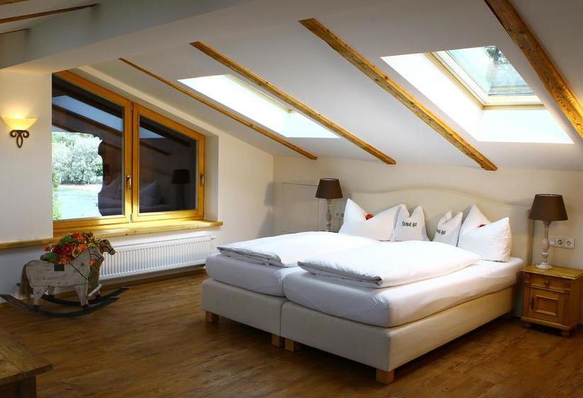 Hotel Maier Zum Kirschner 13