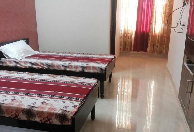 Hotel Sherepunjab 13