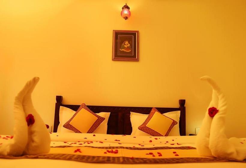 Hotel Atulya Niwas 13