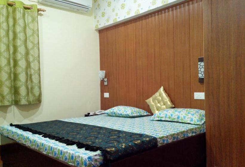Hotel Pathik 15