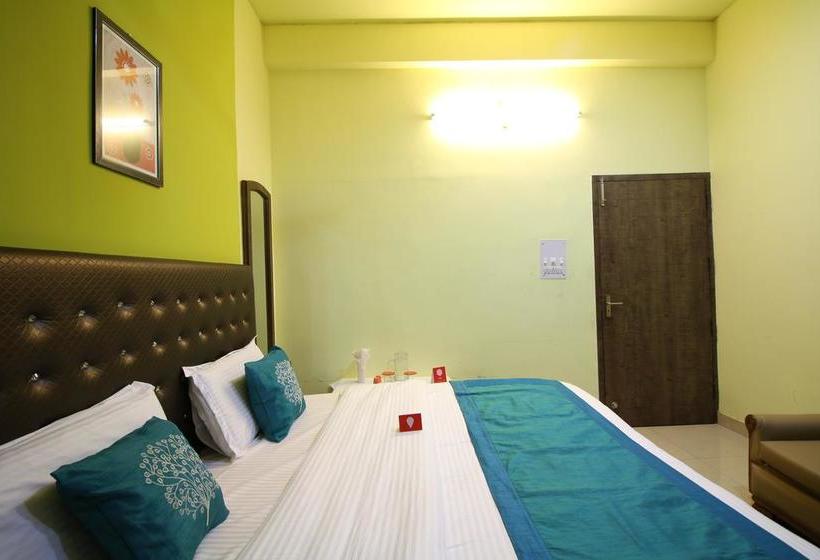 Motel Divine International 2