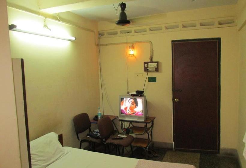 Hotel Stay N Tour Home 9