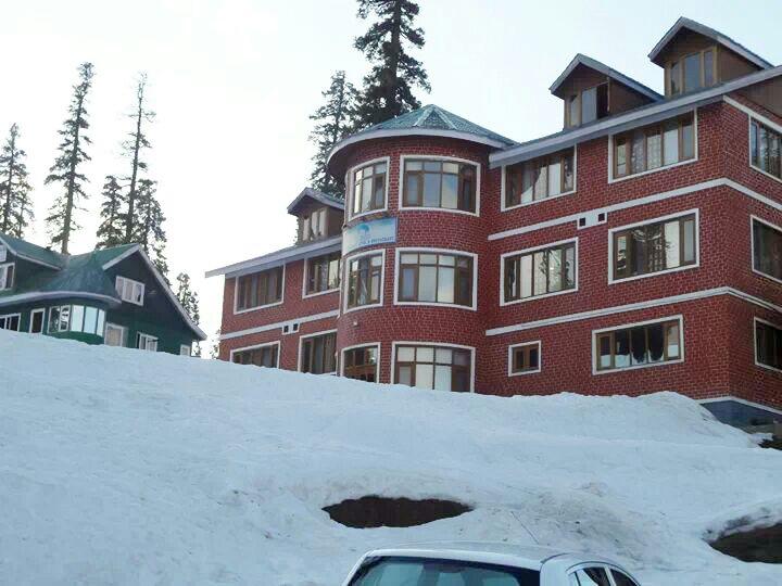 Fluorescence Hotel And Restaurant 10