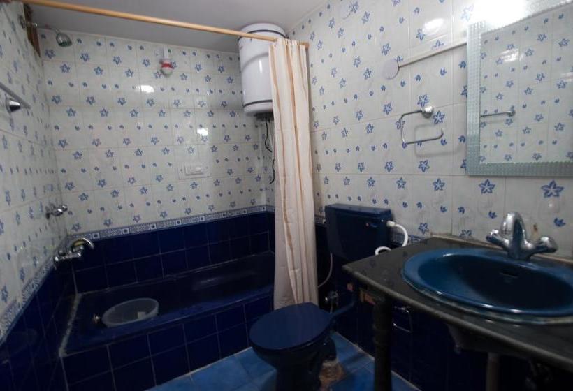 Fluorescence Hotel And Restaurant 5