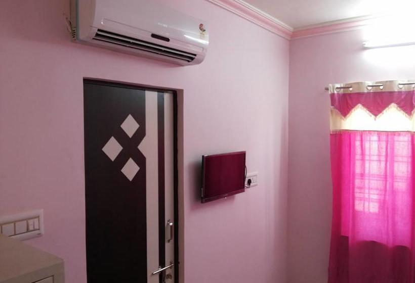 Hotel Pooja Palace 2