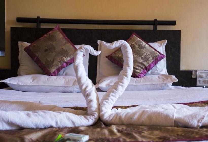 Hotel Neo Calangute Beach Resort 13