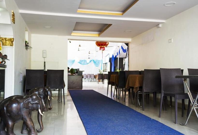 Hotel Neo Calangute Beach Resort 6