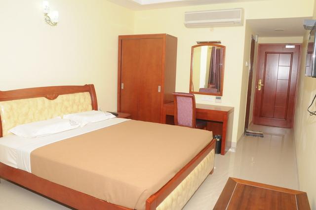 Hotel Shrivalli Residency 15