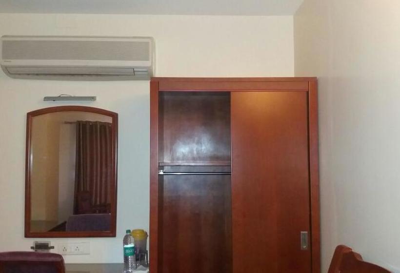 Hotel Shrivalli Residency 4