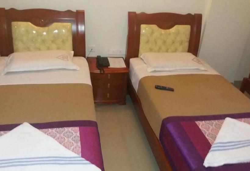 Hotel Shrivalli Residency 6