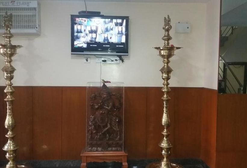 Hotel Shrivalli Residency 9