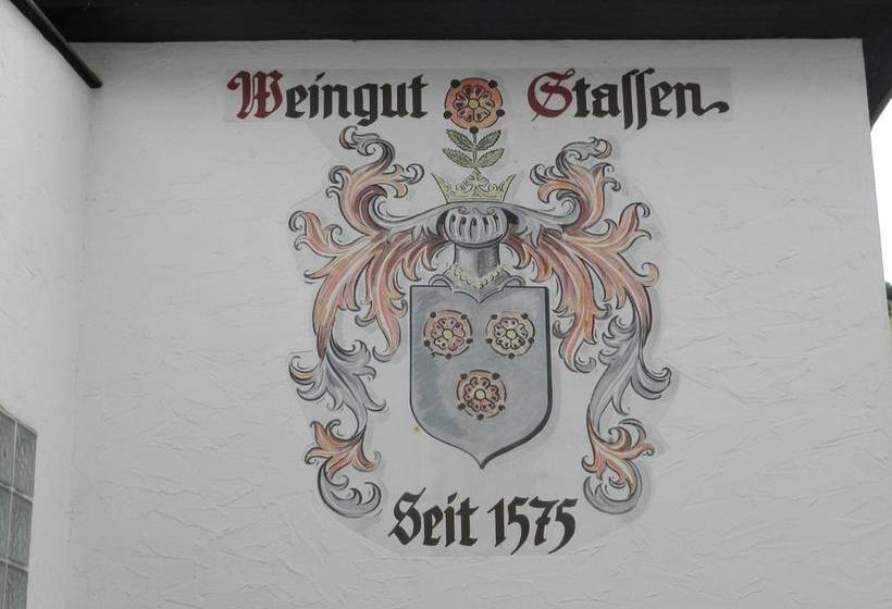 Hotel Weingut Pension Stassen 1