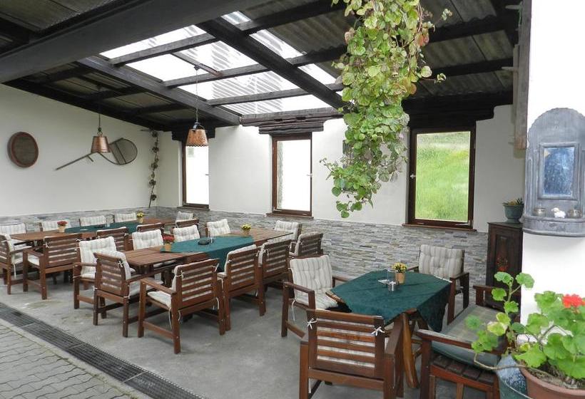 Hotel Weingut Pension Stassen 2