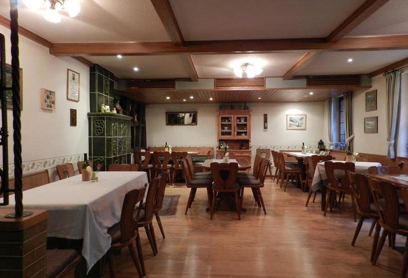 Hotel Weingut Pension Stassen 5