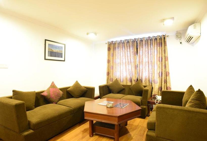 Summit Renaissance Hotel & Spa 2