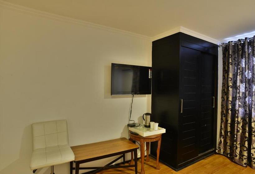 Summit Renaissance Hotel & Spa 5