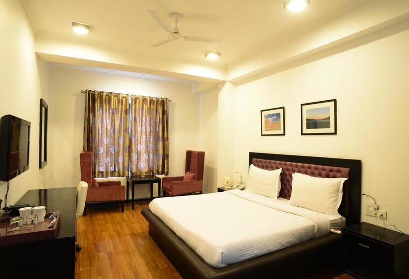 Summit Renaissance Hotel & Spa 6