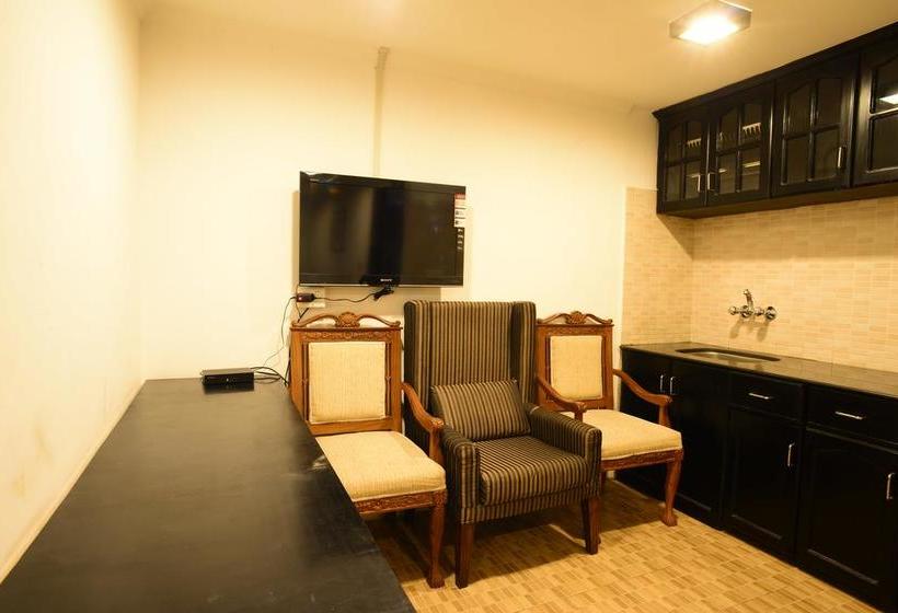 Summit Renaissance Hotel & Spa 9