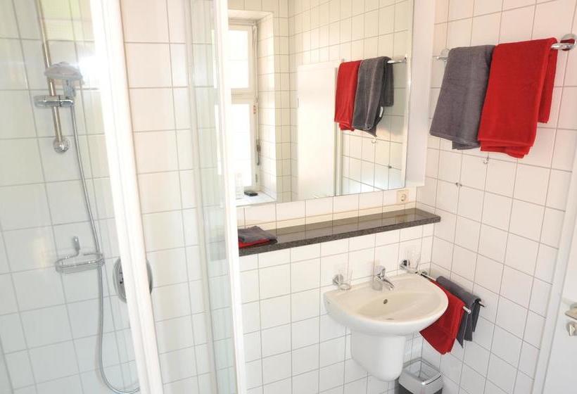 Hotel Kurhaus Trifels 12