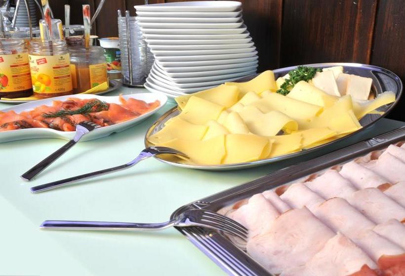 Hotel Kurhaus Trifels 13