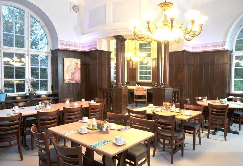 Hotel Kurhaus Trifels 16