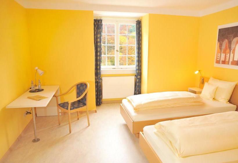 Hotel Kurhaus Trifels 17