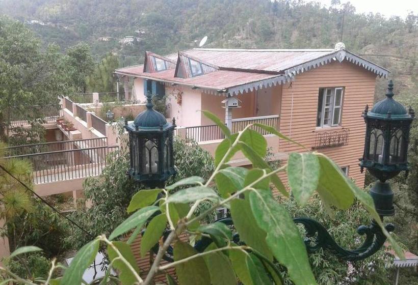 Hotel Whispering Heights 3