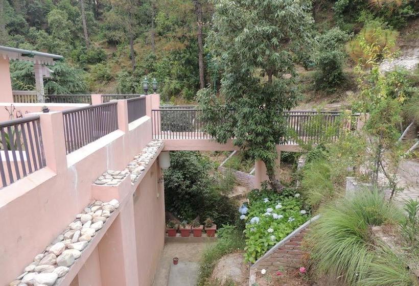 Hotel Whispering Heights 7