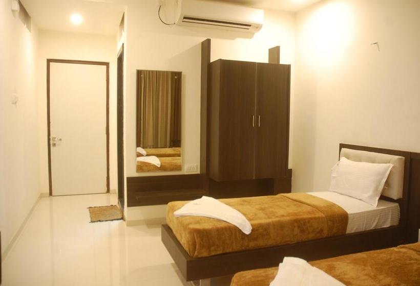 Hotel Swathi 11