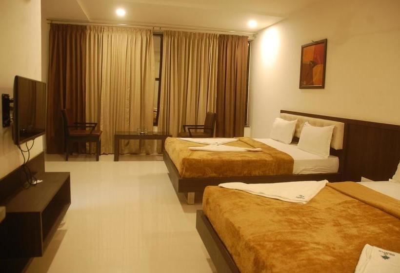 Hotel Swathi 12