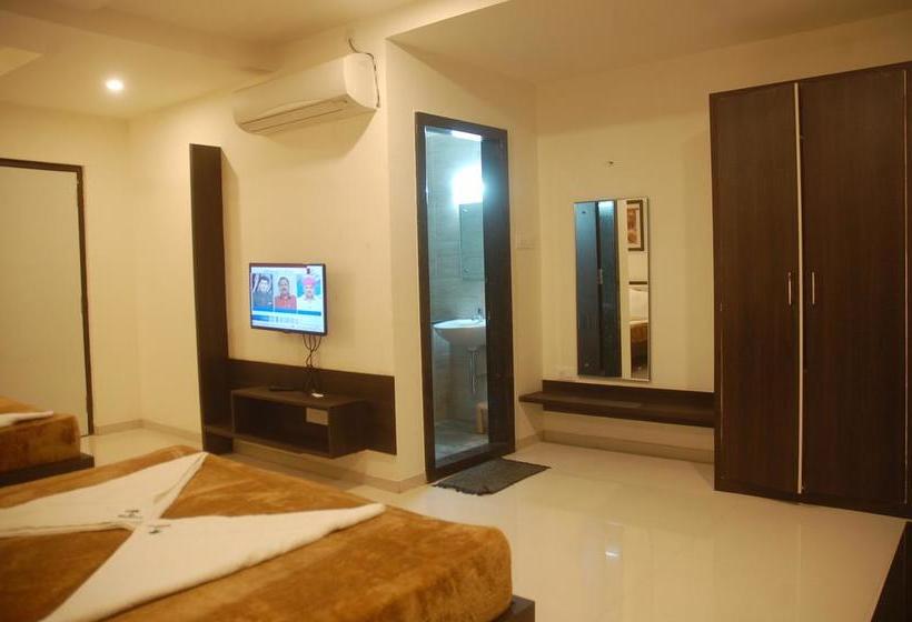 Hotel Swathi 14