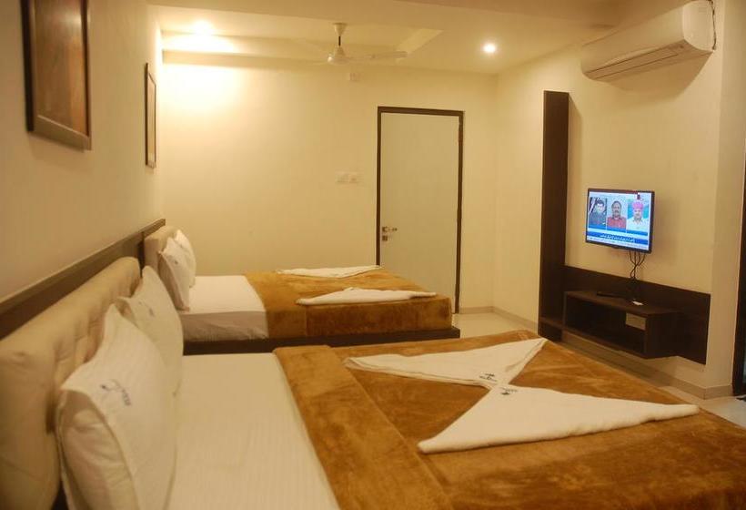 Hotel Swathi 8