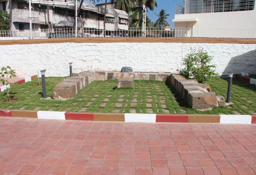 Hotel Hira Laxmi Residency 9