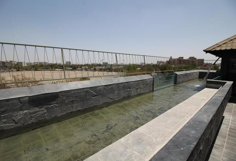 Hotel Aarivaa Homestay 12