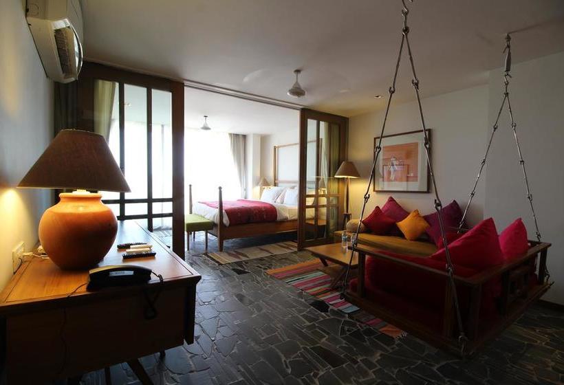 Hotel Aarivaa Homestay 18