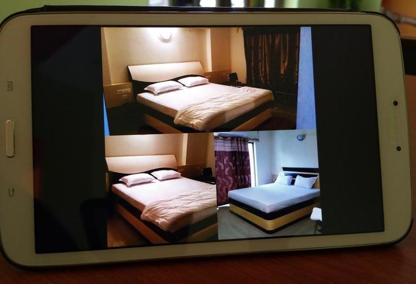 Hotel Shantikunja 17