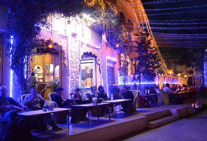 Hotel Sun Set Cafe 12