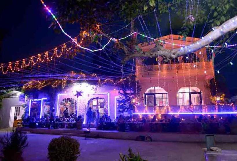 Hotel Sun Set Cafe 13