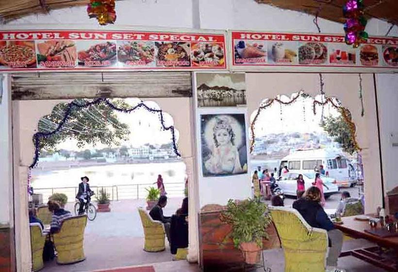 Hotel Sun Set Cafe 19